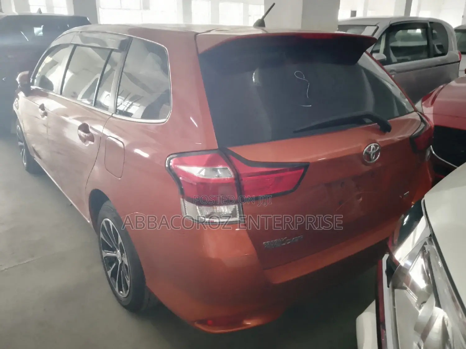 Toyota Corolla Fielder 2016 Orange
