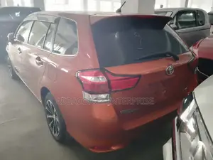 Toyota Corolla Fielder 2016 Orange