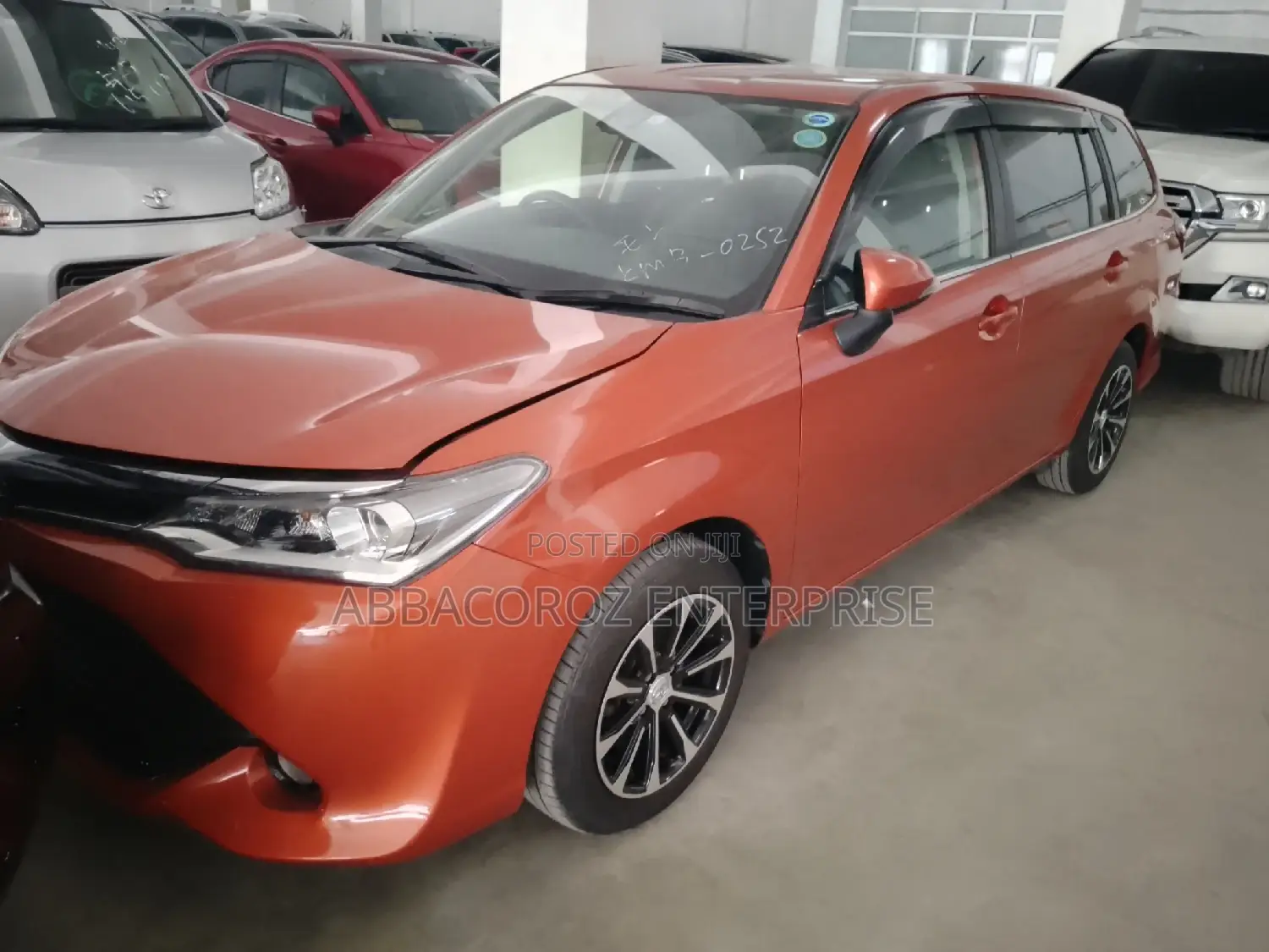 Toyota Corolla Fielder 2016 Orange