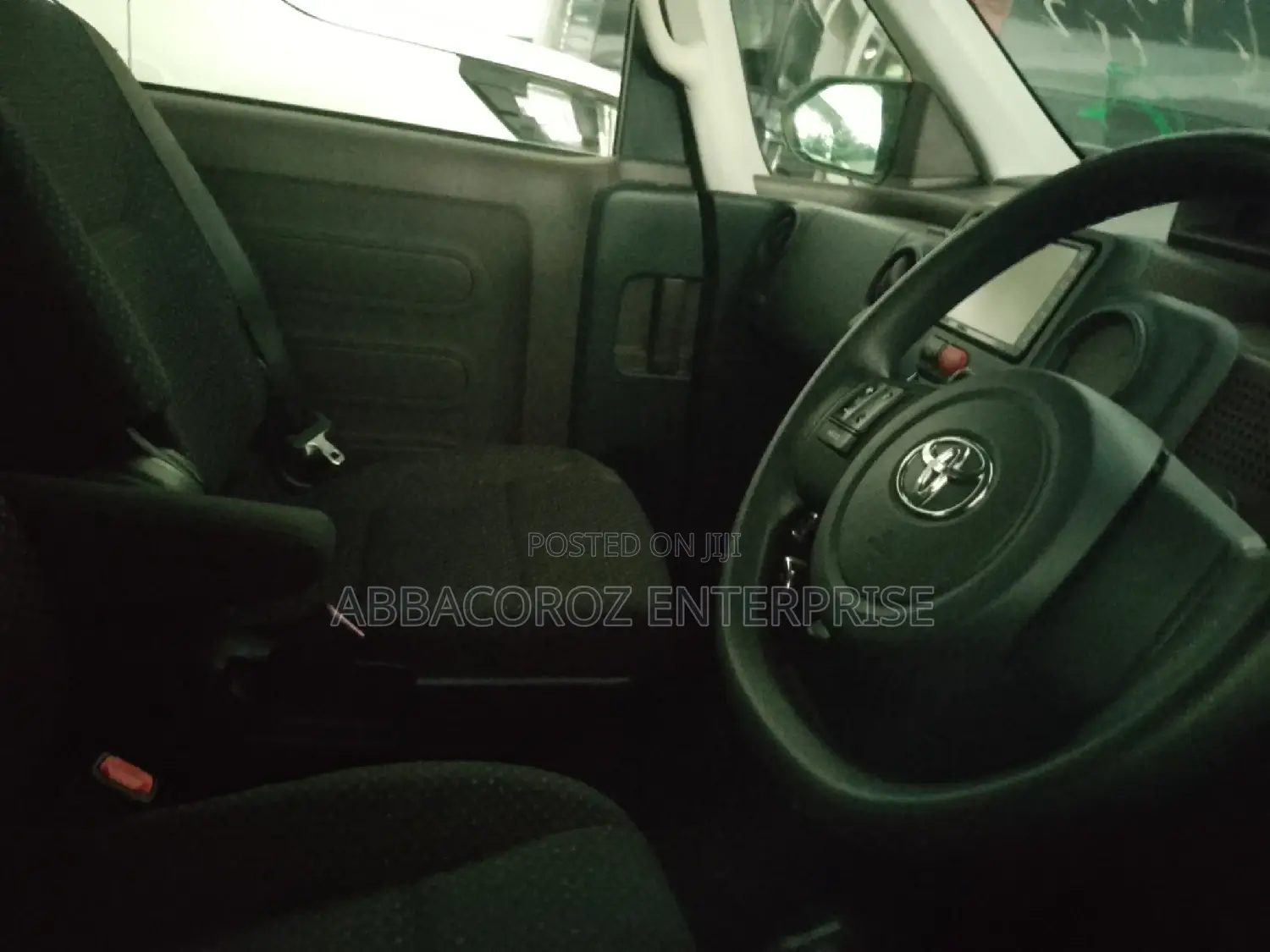 Toyota Spade 2016 Black