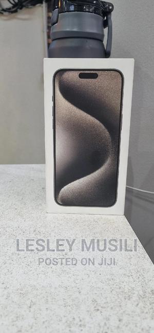 New Apple iPhone 15 Pro Max 256 GB Black - thumbnail 2