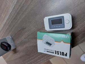 Pulse Oximeter - thumbnail 2