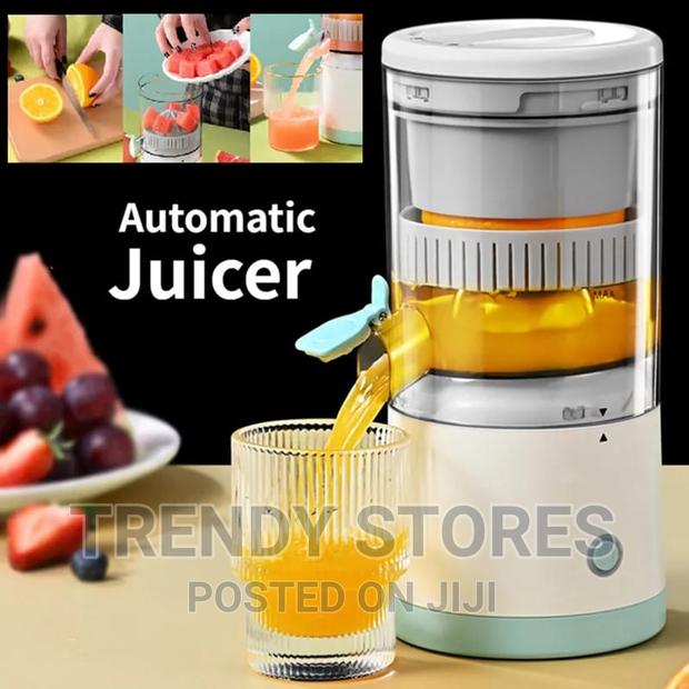 Portable Automatic Electric Citrus Juicer/Squeezer