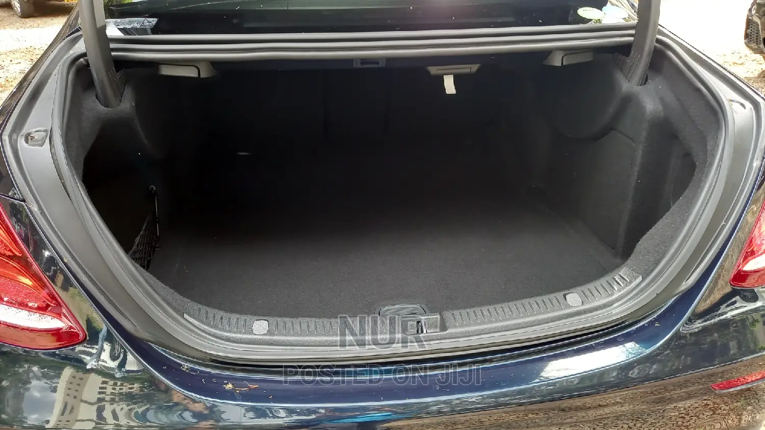 Mercedes-Benz E400 2018 Blue