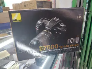 Nikon D7500 Brand New 18-140mm