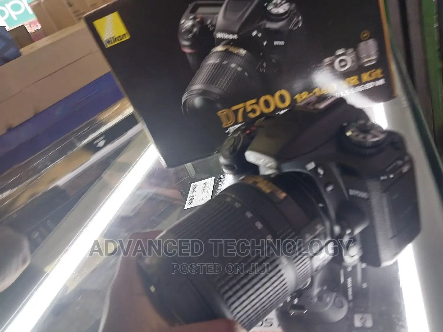 Nikon D7500 Brand New 18-140mm
