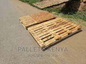 Blazed Pallet Bed- Detachable 5*6(Simple and Classy)