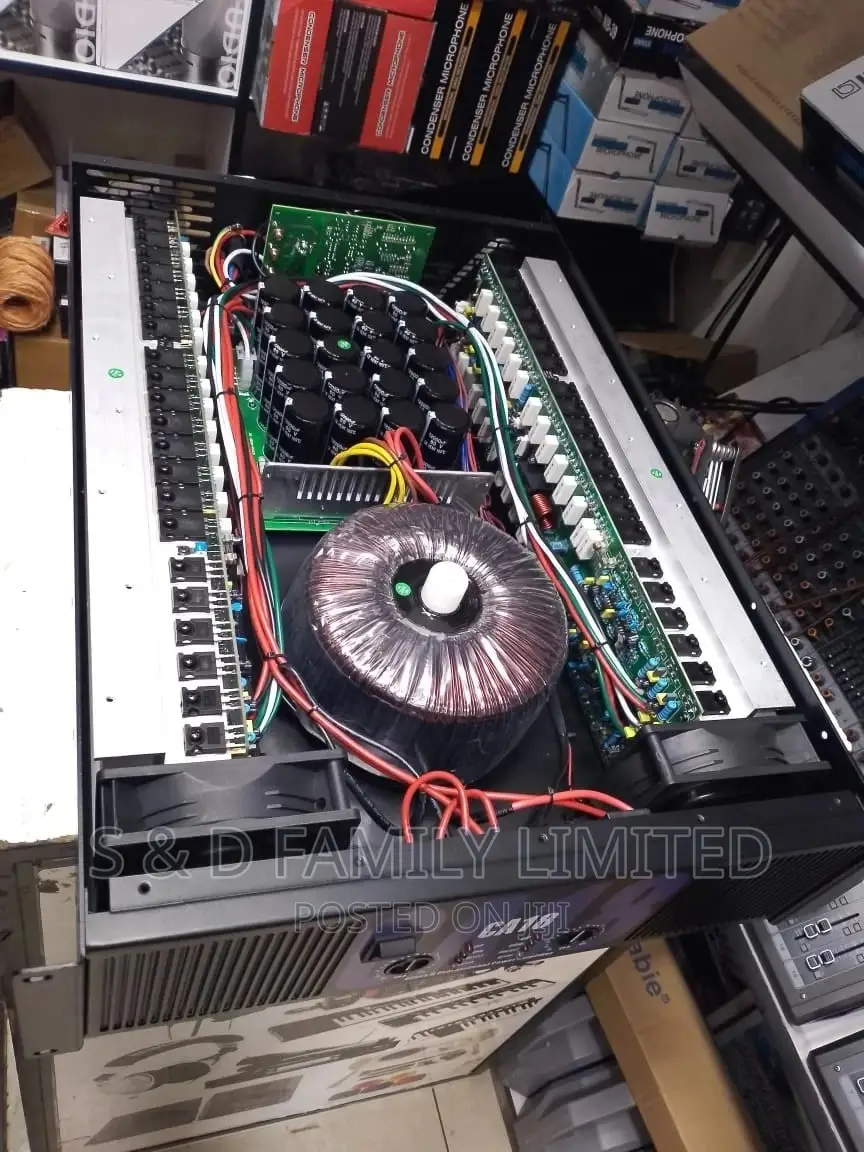 Big CA Crest Audio CA18 Amplifier