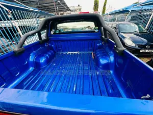 Toyota Hilux 2018 Blue