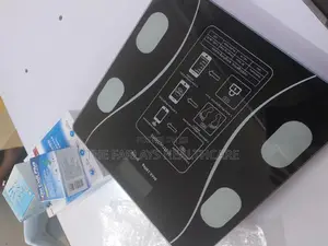 Digital Bathroom Scale. / Personal Scale.