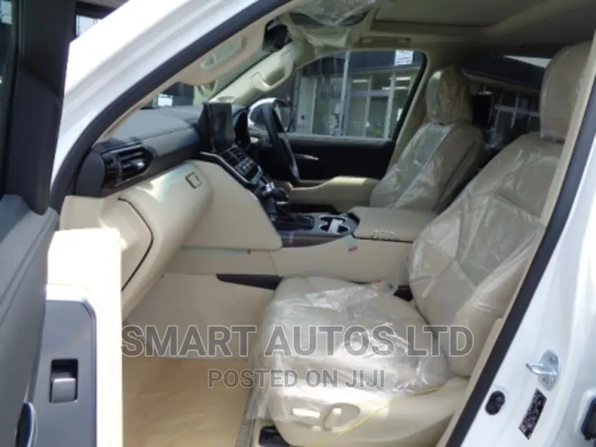 New Toyota Land Cruiser 2023 Pearl