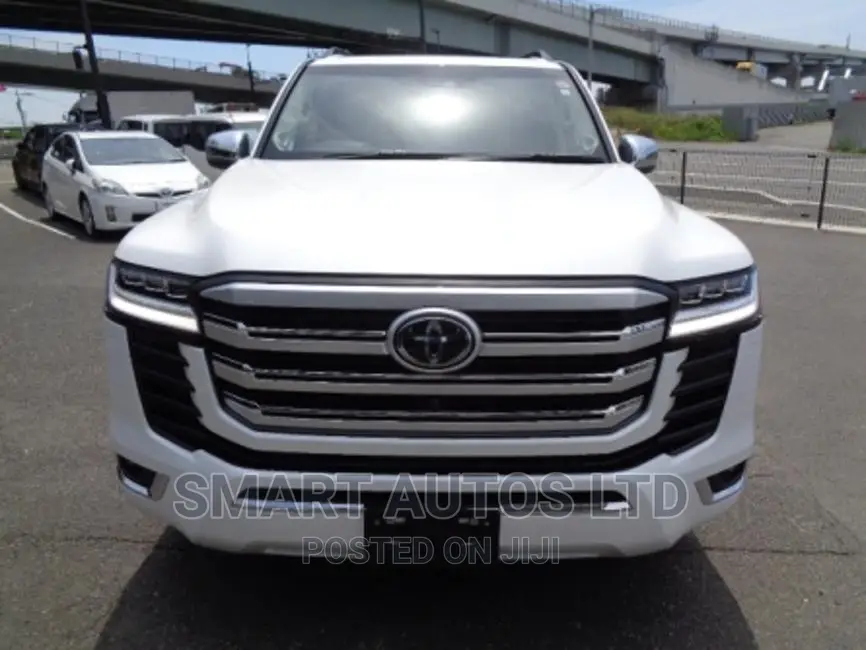 New Toyota Land Cruiser 2023 Pearl