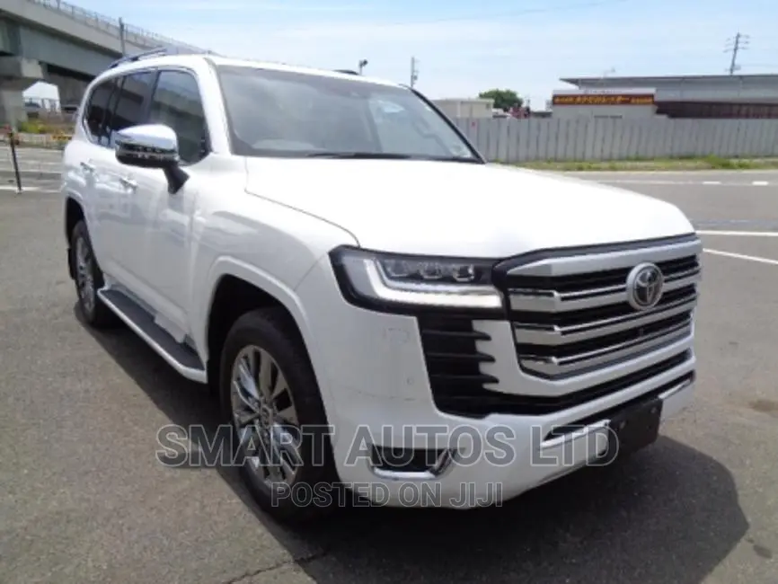 New Toyota Land Cruiser 2023 Pearl