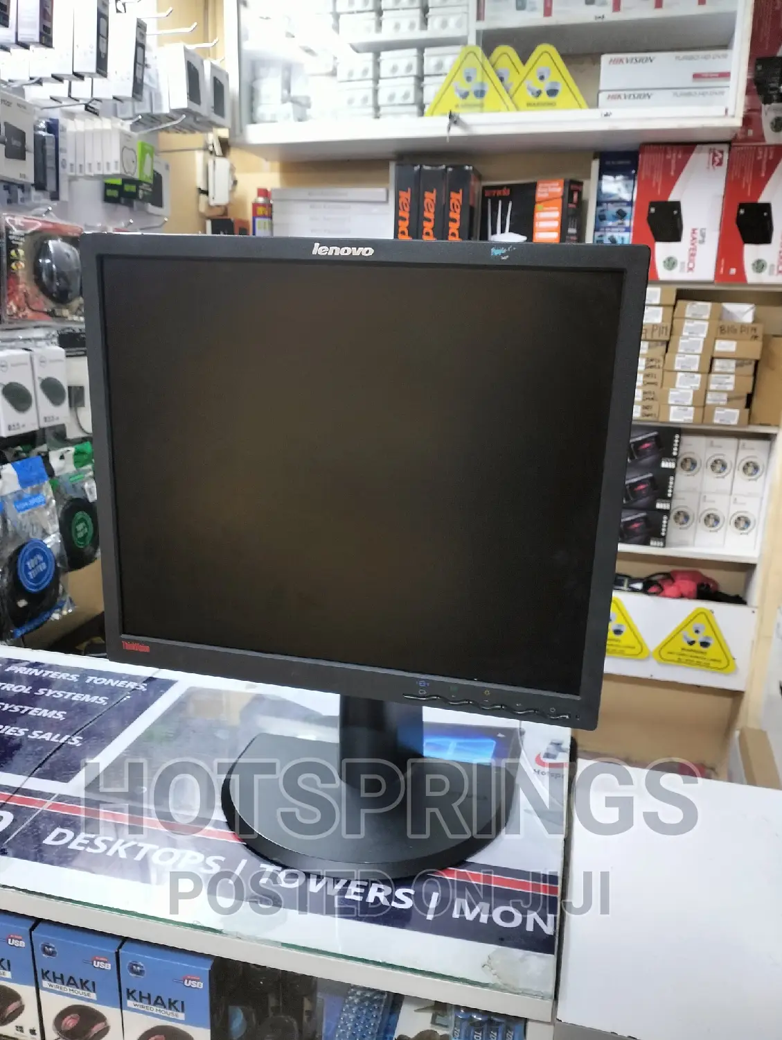 19 Inch Monitor
