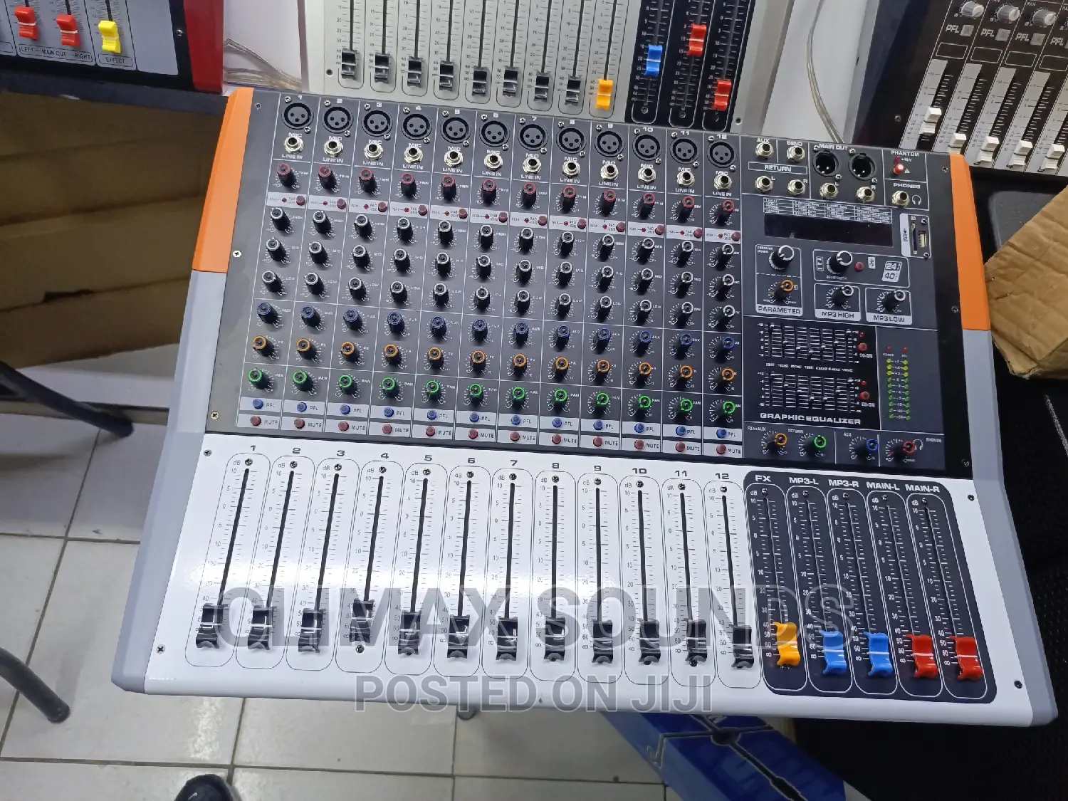 Yamaha Powered Mixer Py -12usb