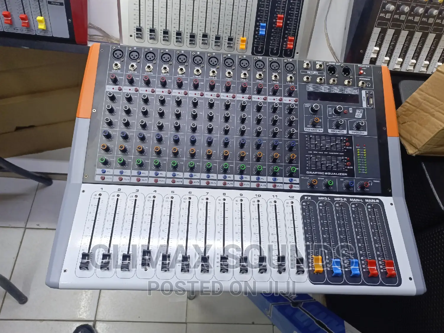 Yamaha Powered Mixer Py -12usb