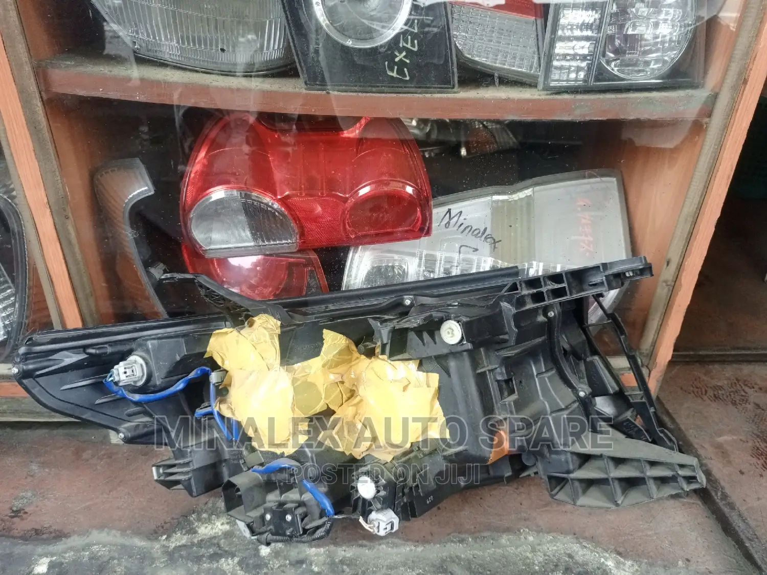 Landcruiser V8 Nonzenon Headlights