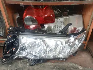 Landcruiser V8 Nonzenon Headlights