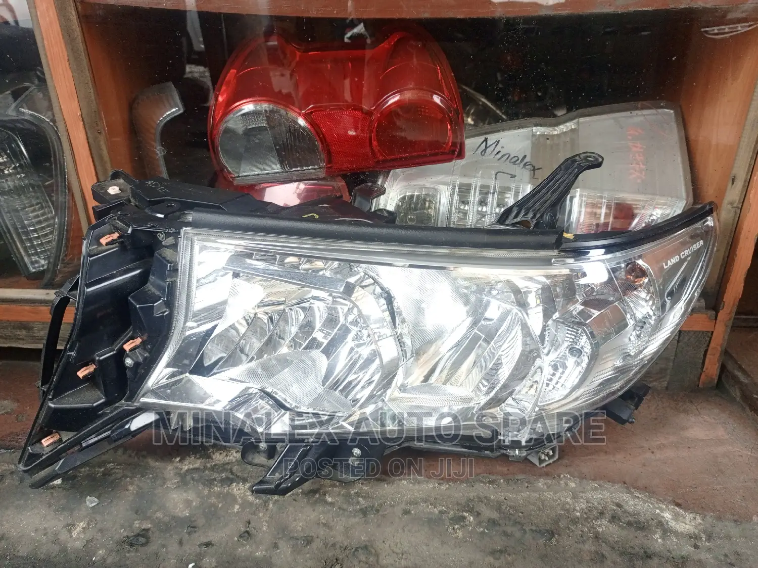Landcruiser V8 Nonzenon Headlights