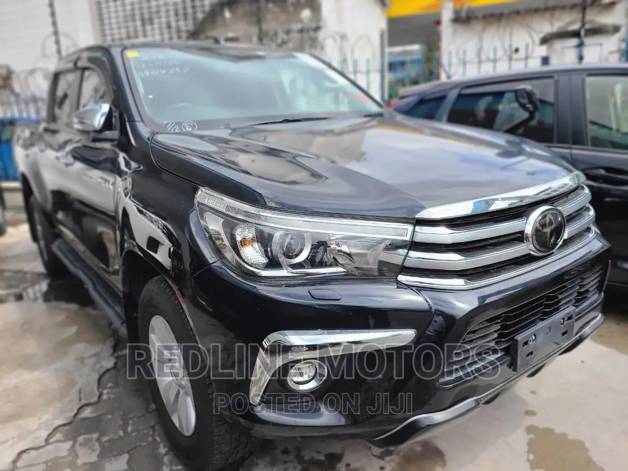 Toyota Hilux 2016 Black