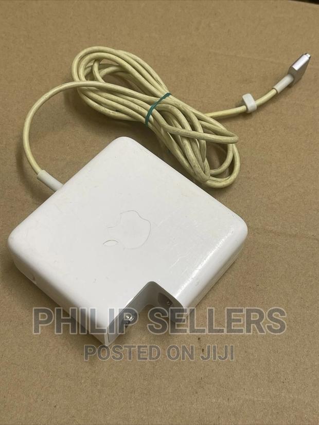 Apple Magsafe 2 Power Adapter (UK) 85W - main view