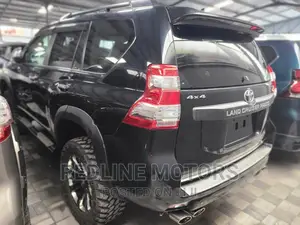 Toyota Land Cruiser Prado 2017 Black