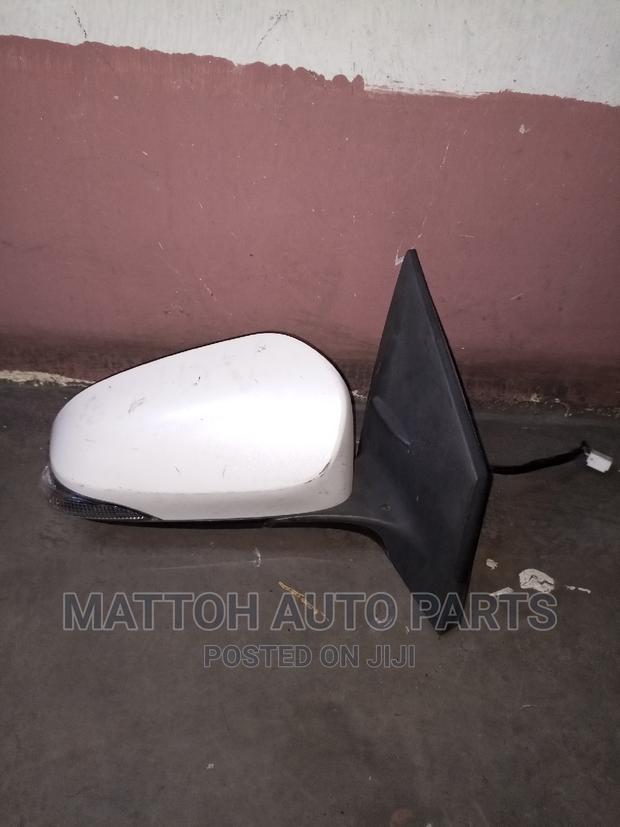 Side Mirror Auris 2015 - main view