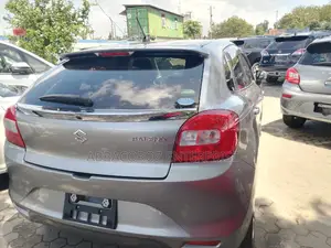 Suzuki Baleno 2016 Gray