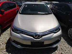 Toyota Auris 2016 Silver