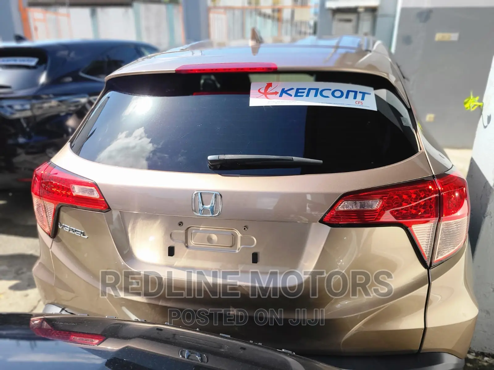 Honda Vezel 2017 Gold