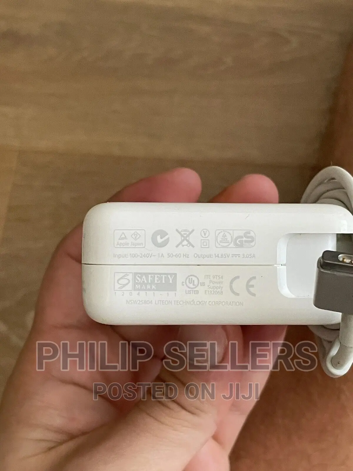 Genuine Apple 45W Magsafe 2 Power Adapter Charger for 11" -1