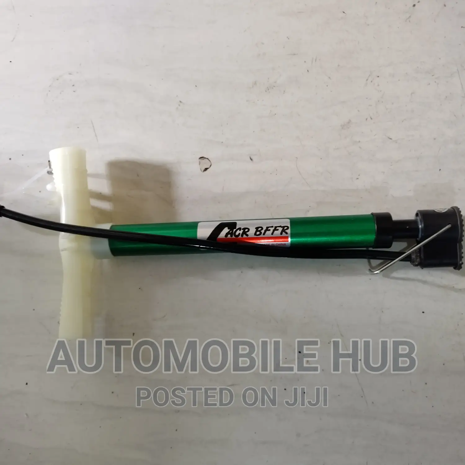 Bike Pump With Free Pin