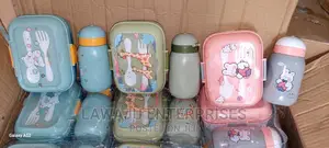 2pc Lunch Box Set With a Partitioned Compartments