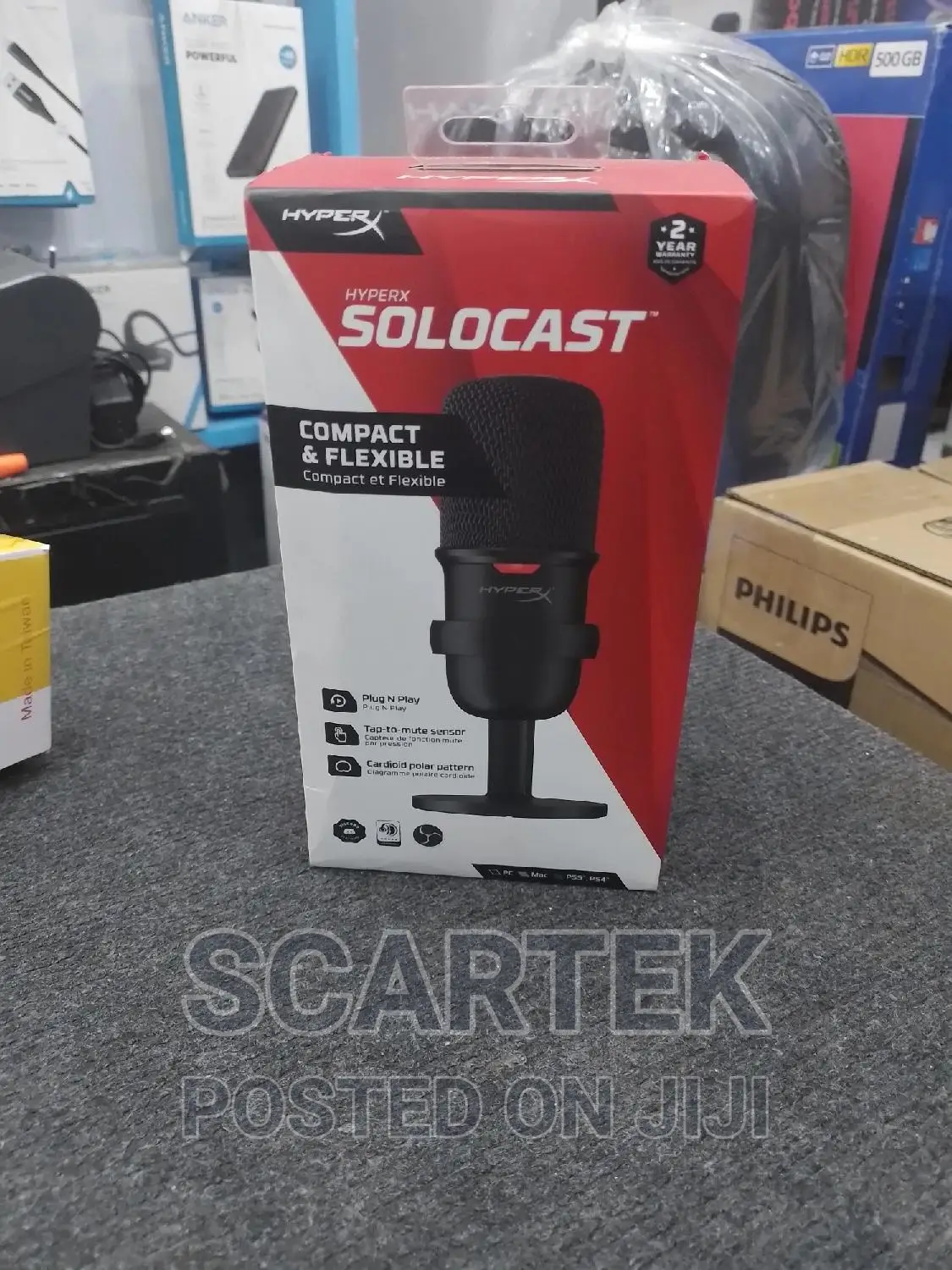 Hyperx Solocast Compact and Flexible