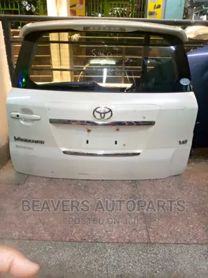 Toyota Vanguard Boot