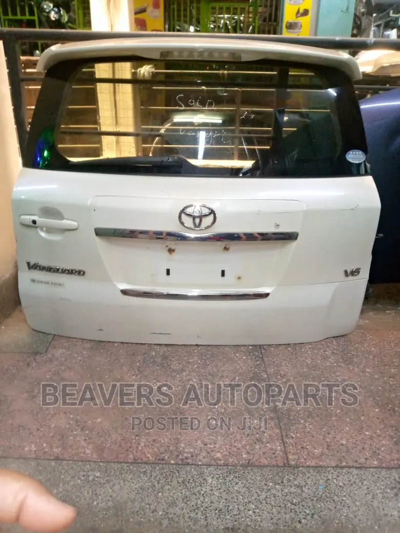 Toyota Vanguard Boot