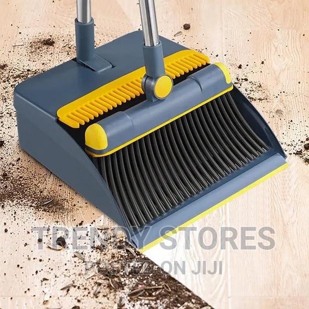 Long Broom Scoop Folding Dustpan Set - thumbnail 4