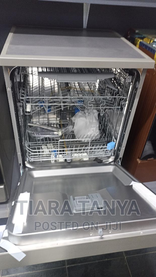 Hisense Dishwasher 15 Plates HS623E90X - thumbnail 3