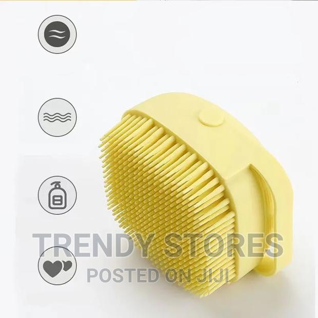 Multipurpose Reusable Silicone Body Scrubbers Brush - thumbnail 3