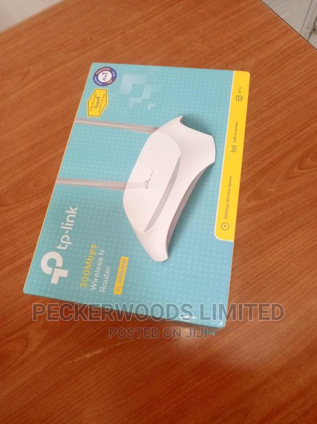 WIRELESS ROUTER TP-LINK 300mbs High Speed - main view