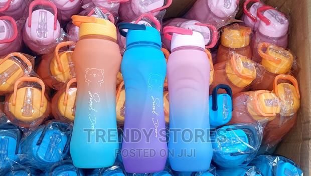 1000ml BPA FREE Water Bottle With Color Gradient - main view