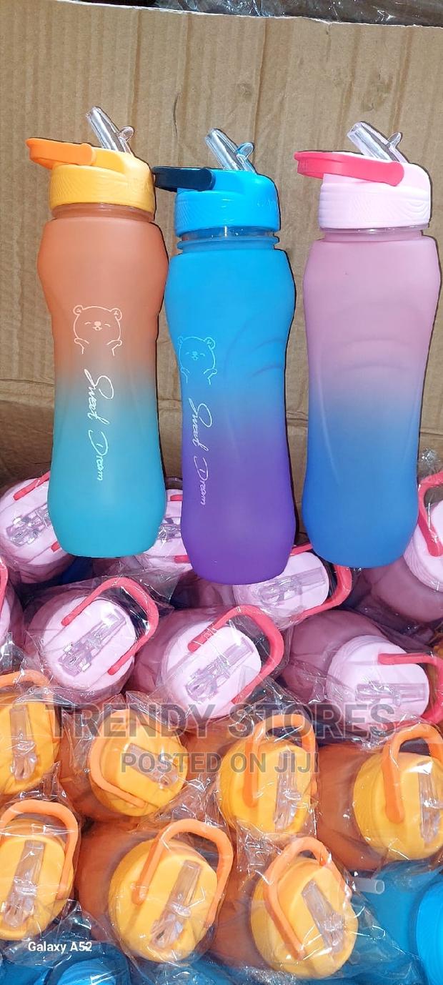 1000ml BPA FREE Water Bottle With Color Gradient - thumbnail 4