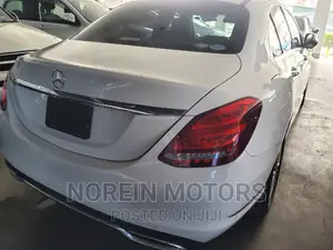 Mercedes-Benz C200 2016 Off white