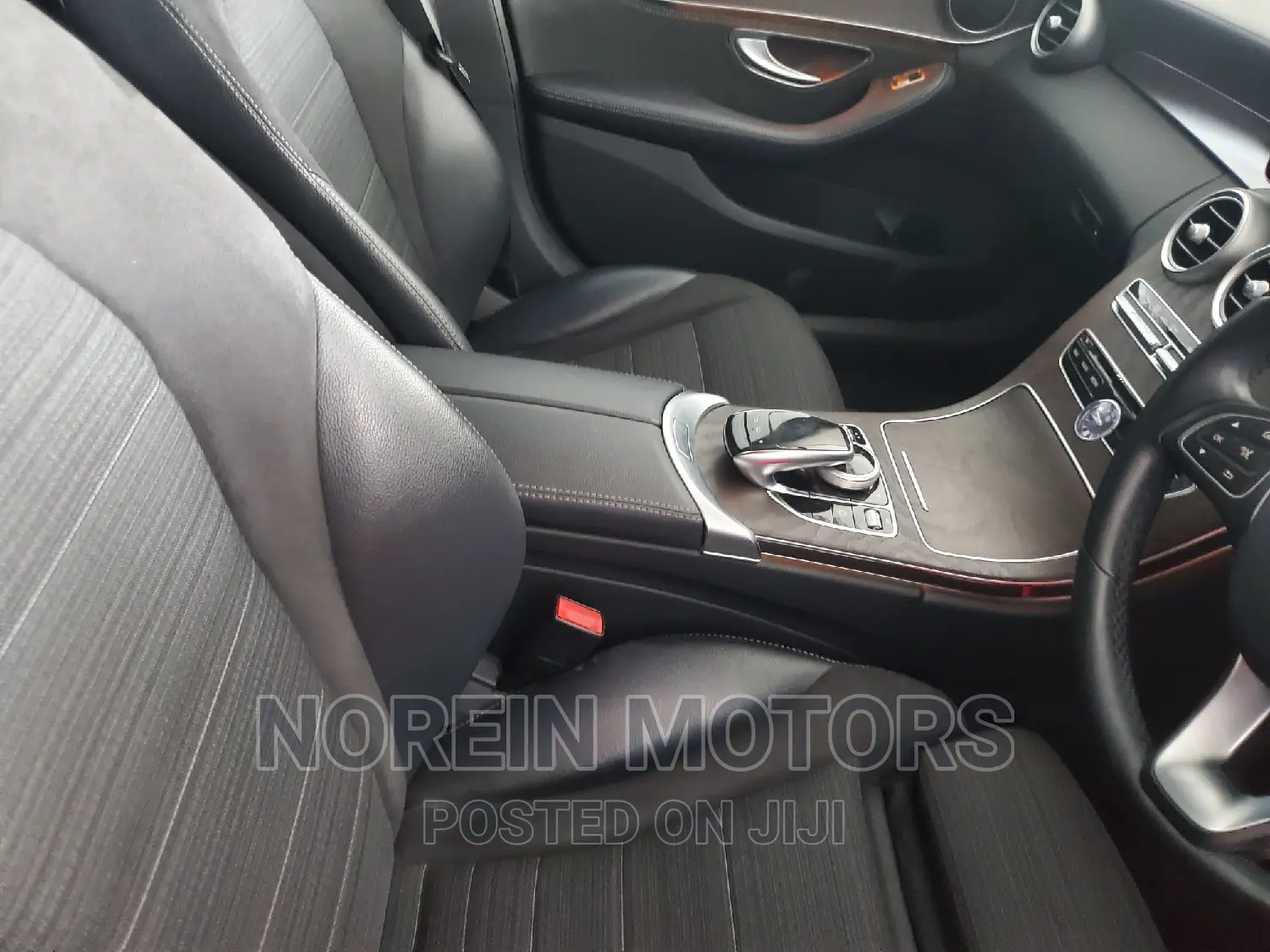 Mercedes-Benz C200 2016 Off white