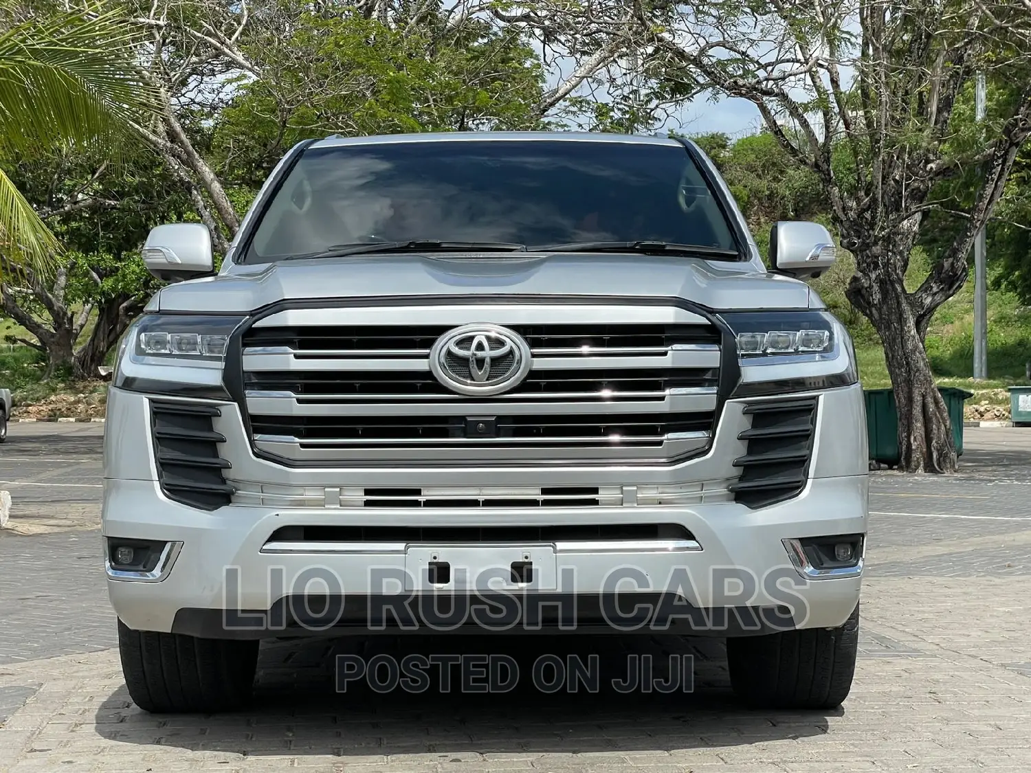 Toyota Land Cruiser 2017 Silver