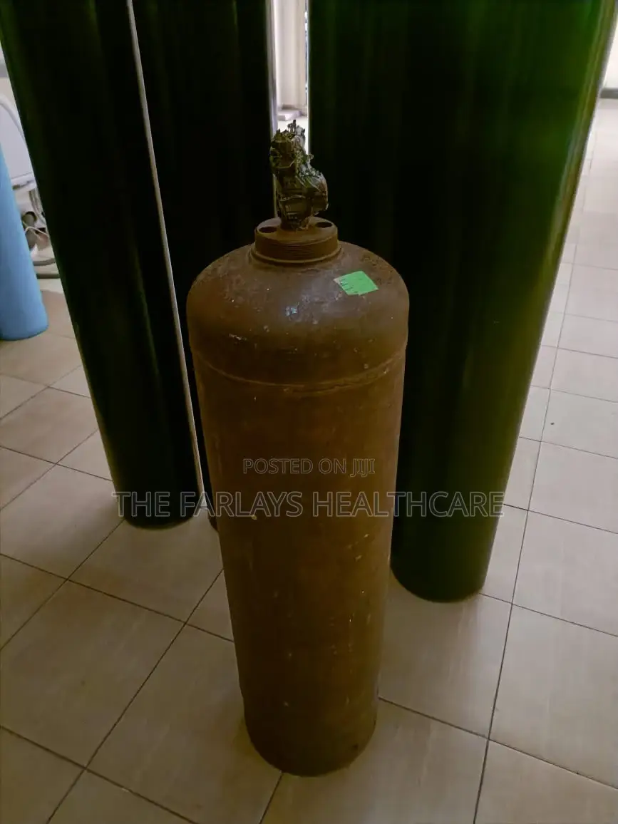 Acetylene Gas / Welding Gas.