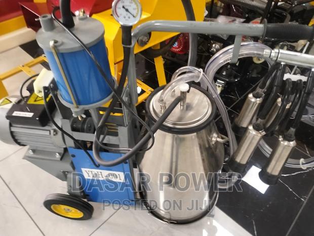 Single Cow Milking Machine - thumbnail 3