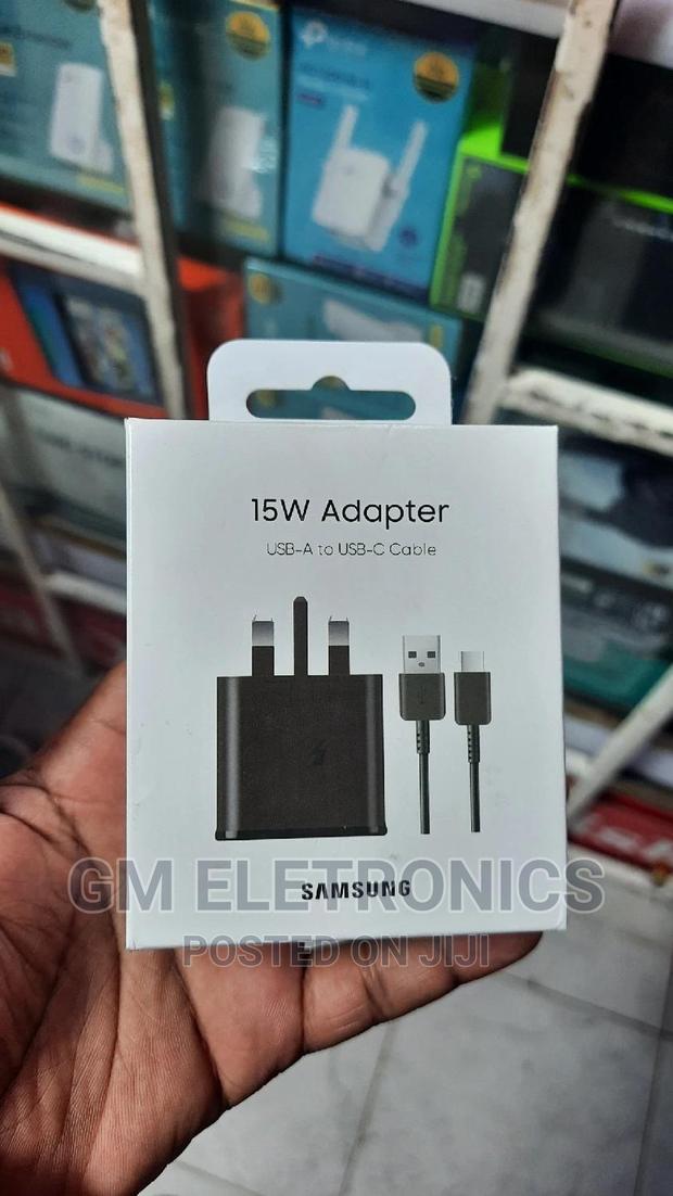 Original Samsung 15W Adapter. - main view