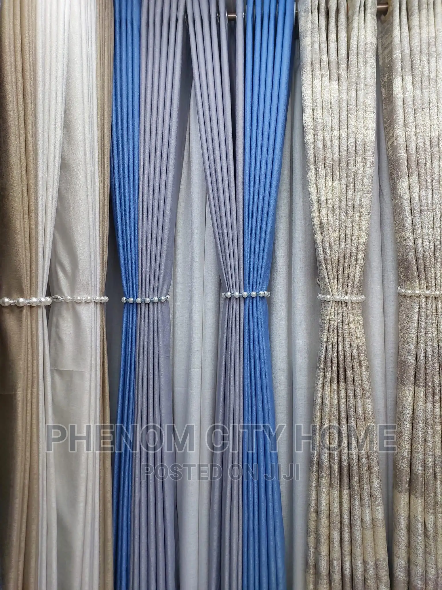 Curtain Curtain