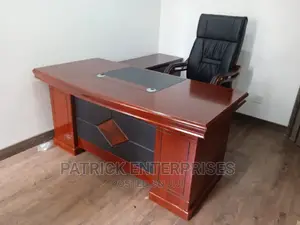 Executive Imported Office Desk 1.6 MTRS